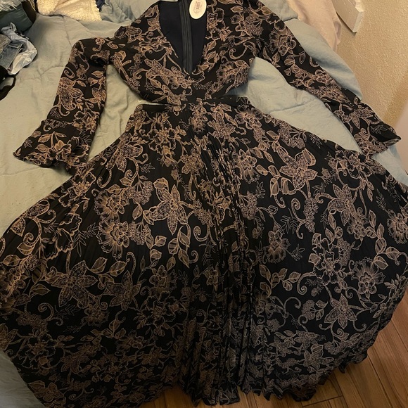 Olivaceous henna floral maxi dress - Picture 1 of 6